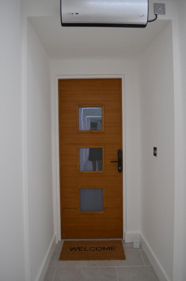 Executive Bright And Airy Studio Apartment In Sydenham Londres Exterior foto